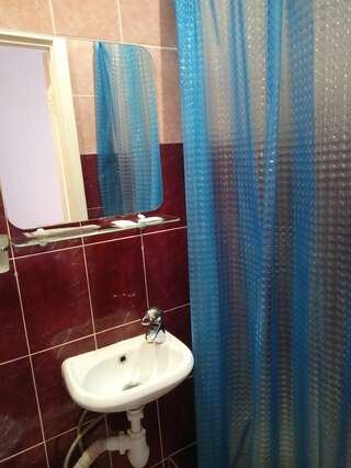 Гостиница Градец Чайковский Двухместный номер с 1 кроватью и собственной ванной комнатой-3