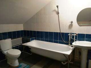 Гостиница Градец Чайковский Общий номер для мужчин и женщин с 8 кроватями-4