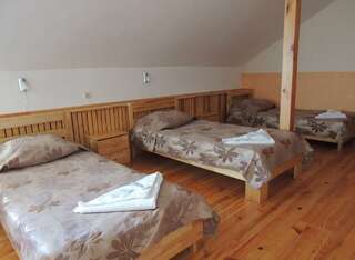 Гостиница Градец Чайковский Общий номер для мужчин и женщин с 8 кроватями-1